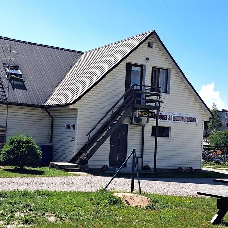 Kullerkupu Hostel Kuressaare Exterior foto